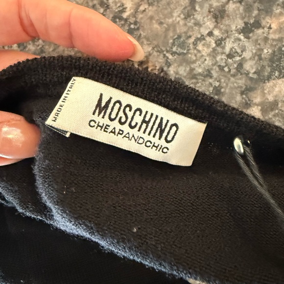 LOVE MOSCHINO TOP WITH PEARLS - Picture 8 of 9